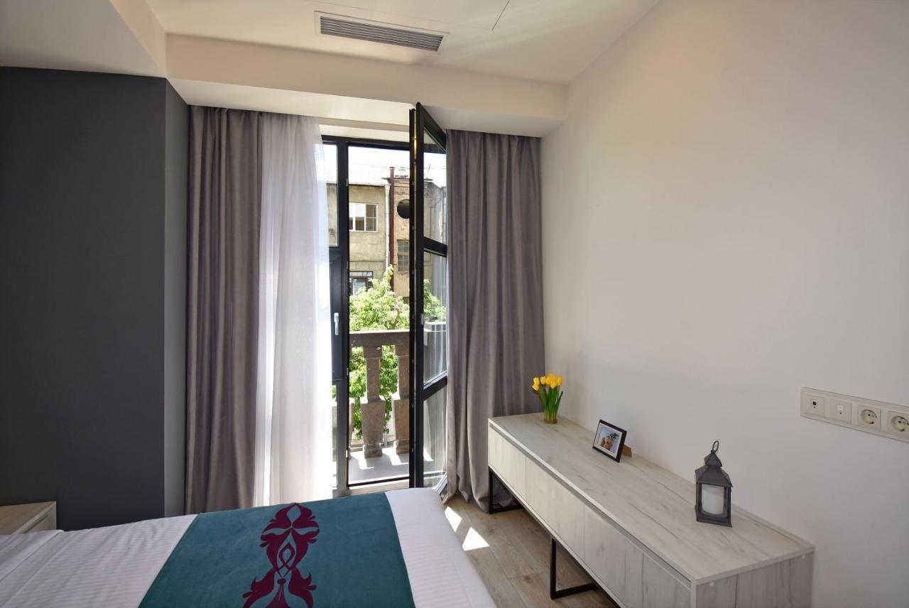Home4You Apartments On Koghbatsi Γιερεβάν Εξωτερικό φωτογραφία