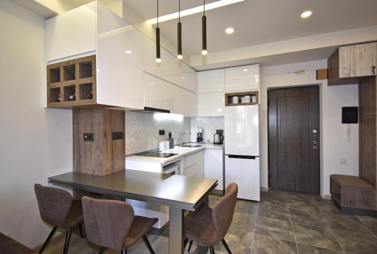 Home4You Apartments On Koghbatsi Γιερεβάν Εξωτερικό φωτογραφία