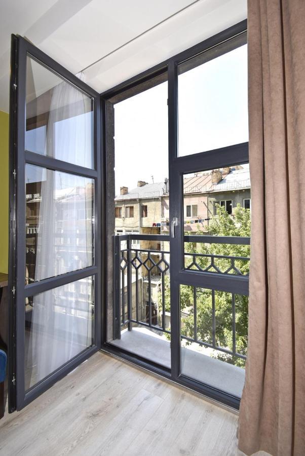 Home4You Apartments On Koghbatsi Γιερεβάν Εξωτερικό φωτογραφία